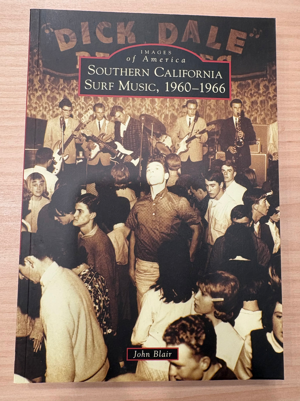 SURF MUSIC BOOK