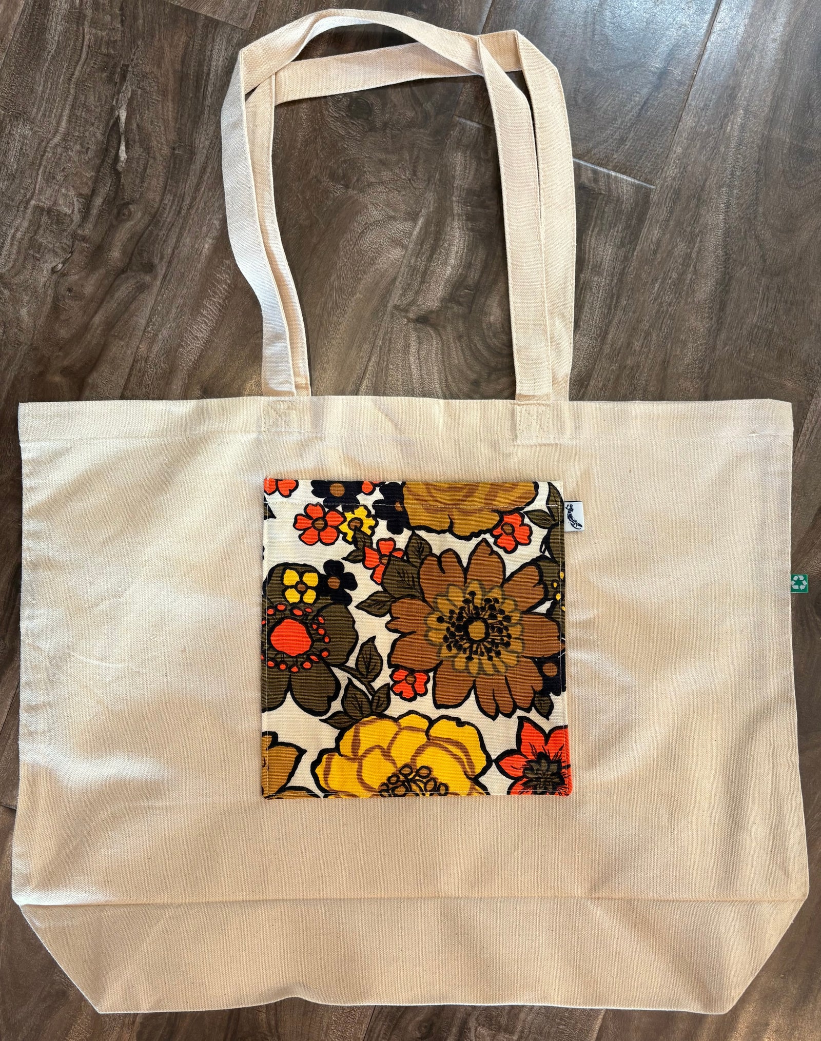 Vintage Pocket Tote